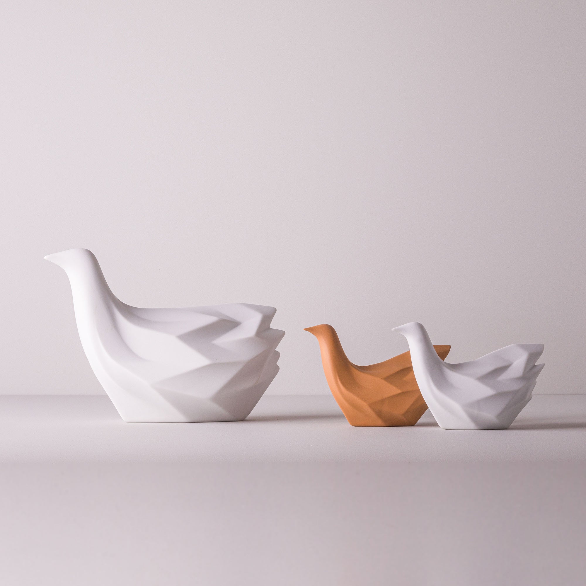 Columba Porcelain Bird Figurine Minimal (h19 cm) - Holaria