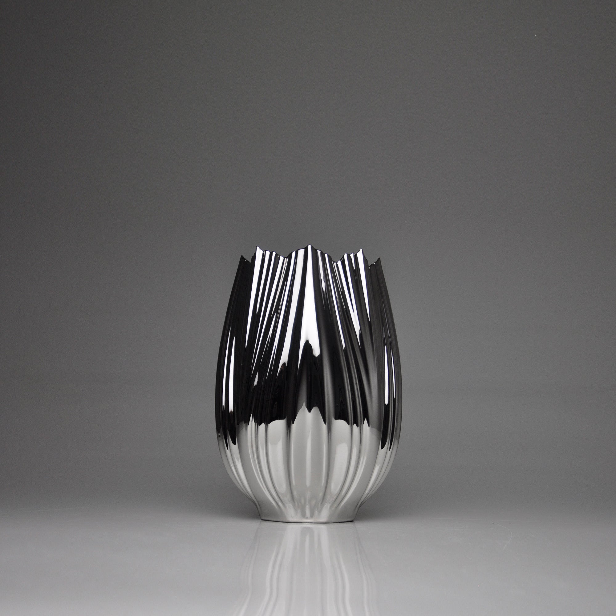 Coral Neve G Porcelain Vase (h19 cm) - Holaria