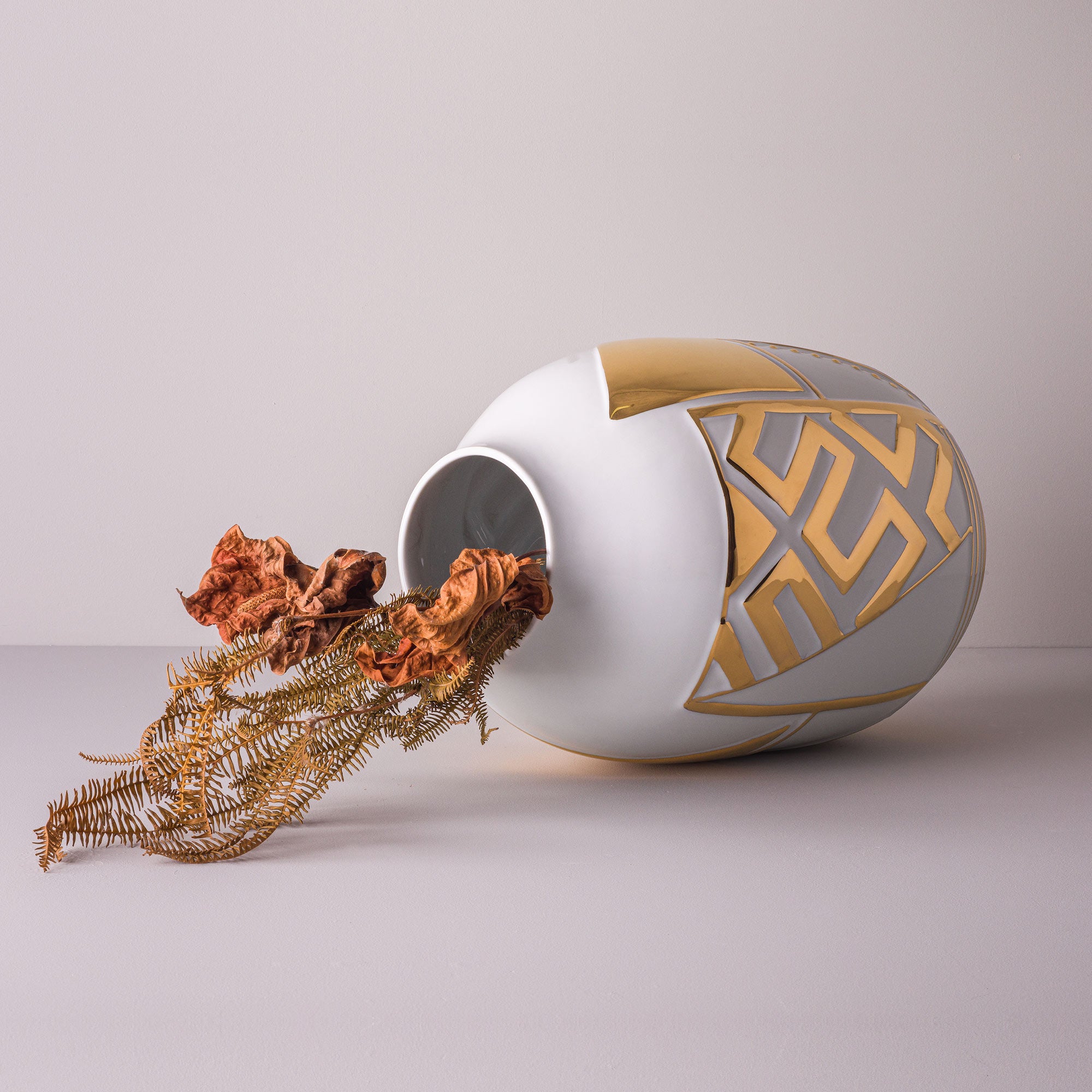 Kayapó Porcelain Vase (h26 cm) - Holaria