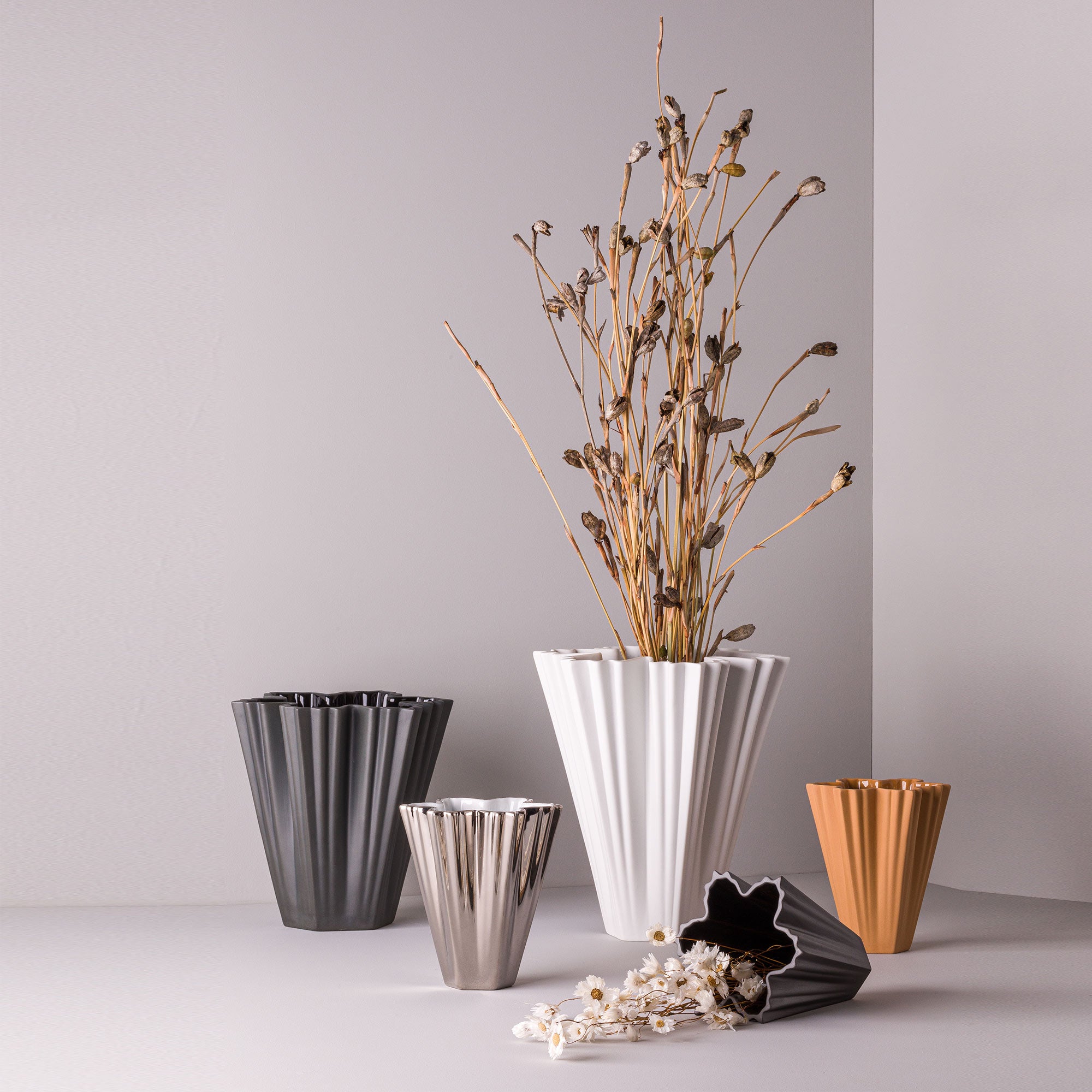 Gelo I Porcelain Vase (h25 cm) - Holaria