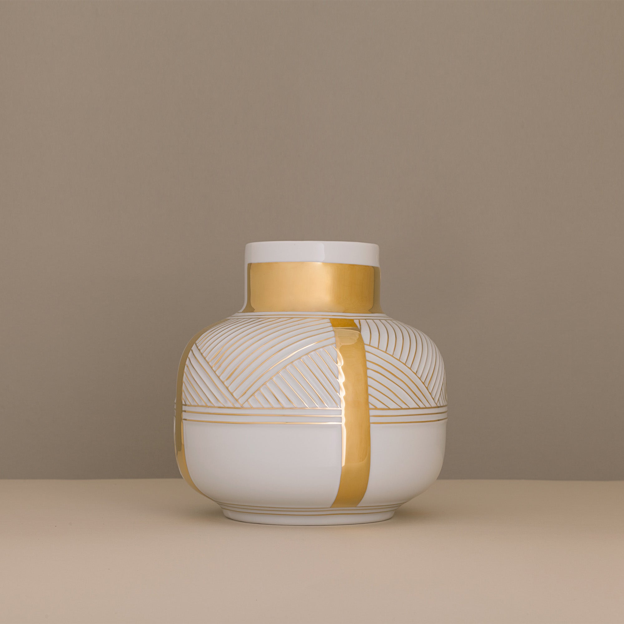 Kayapó Porcelain Vase (h26 cm) - Holaria