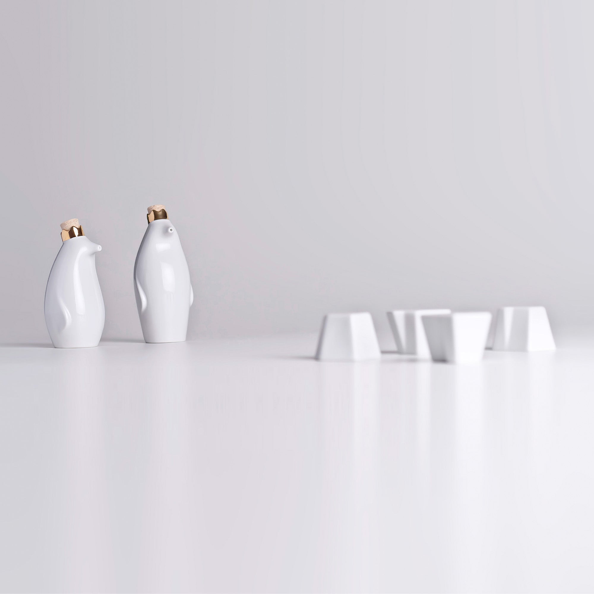 Penguin King - Porcelain Oil & Vinegar Dispensers Set