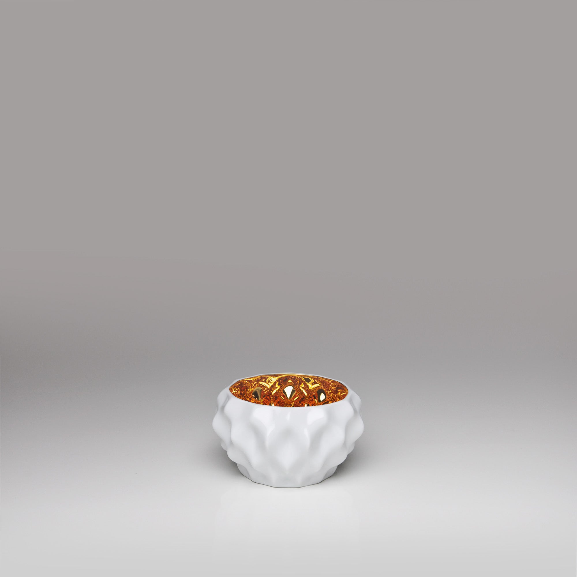 Plissan P Porcelain Pot (H10 cm)