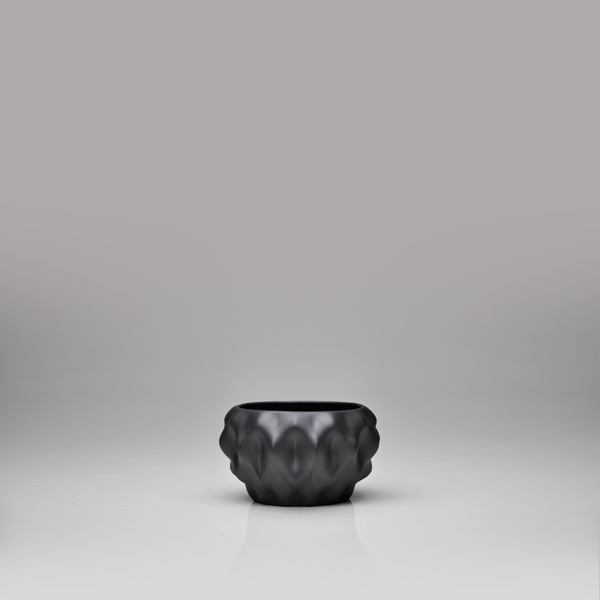 Plissan P Porcelain Pot (H10 cm)