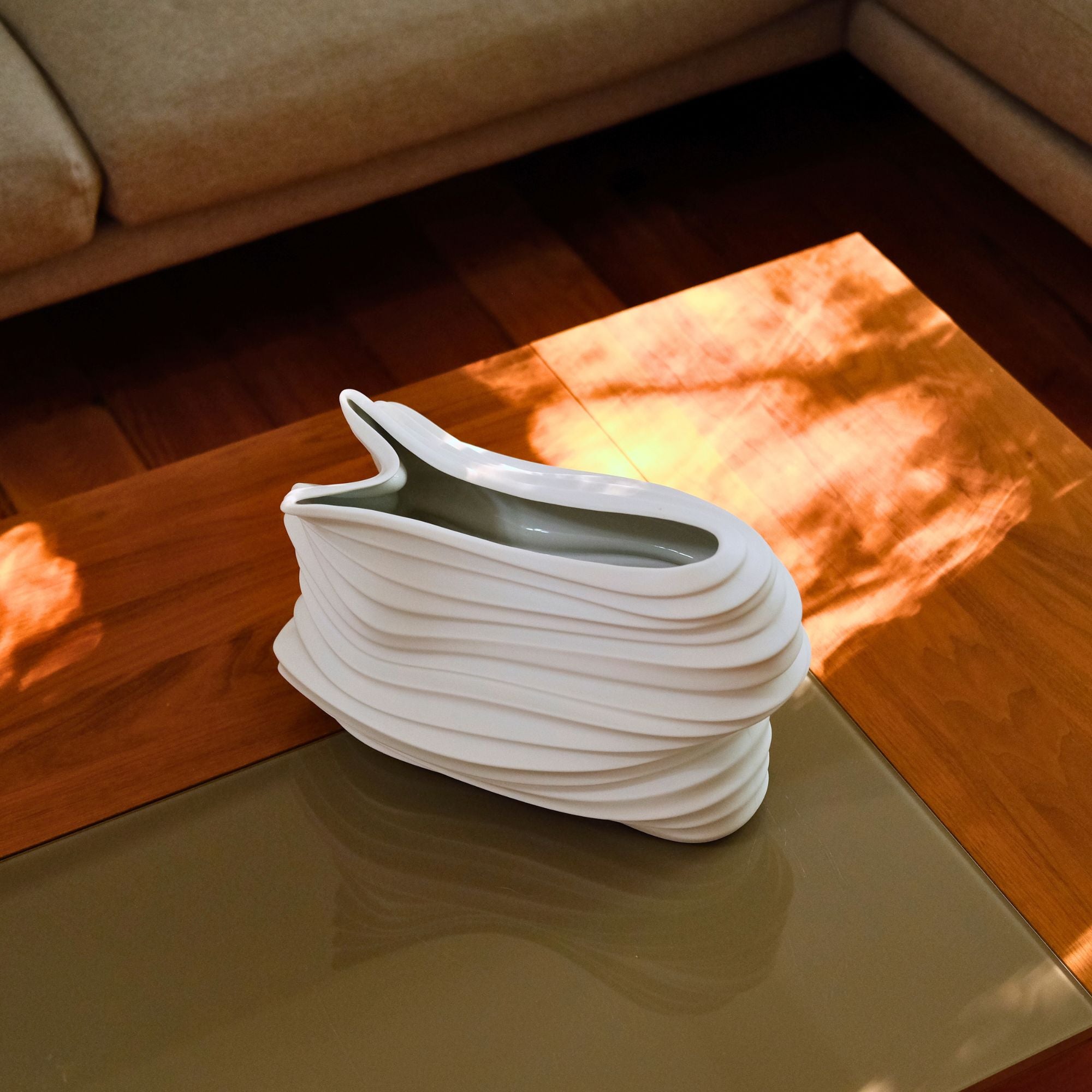 Voo P Porcelain Vase (h24 cm)