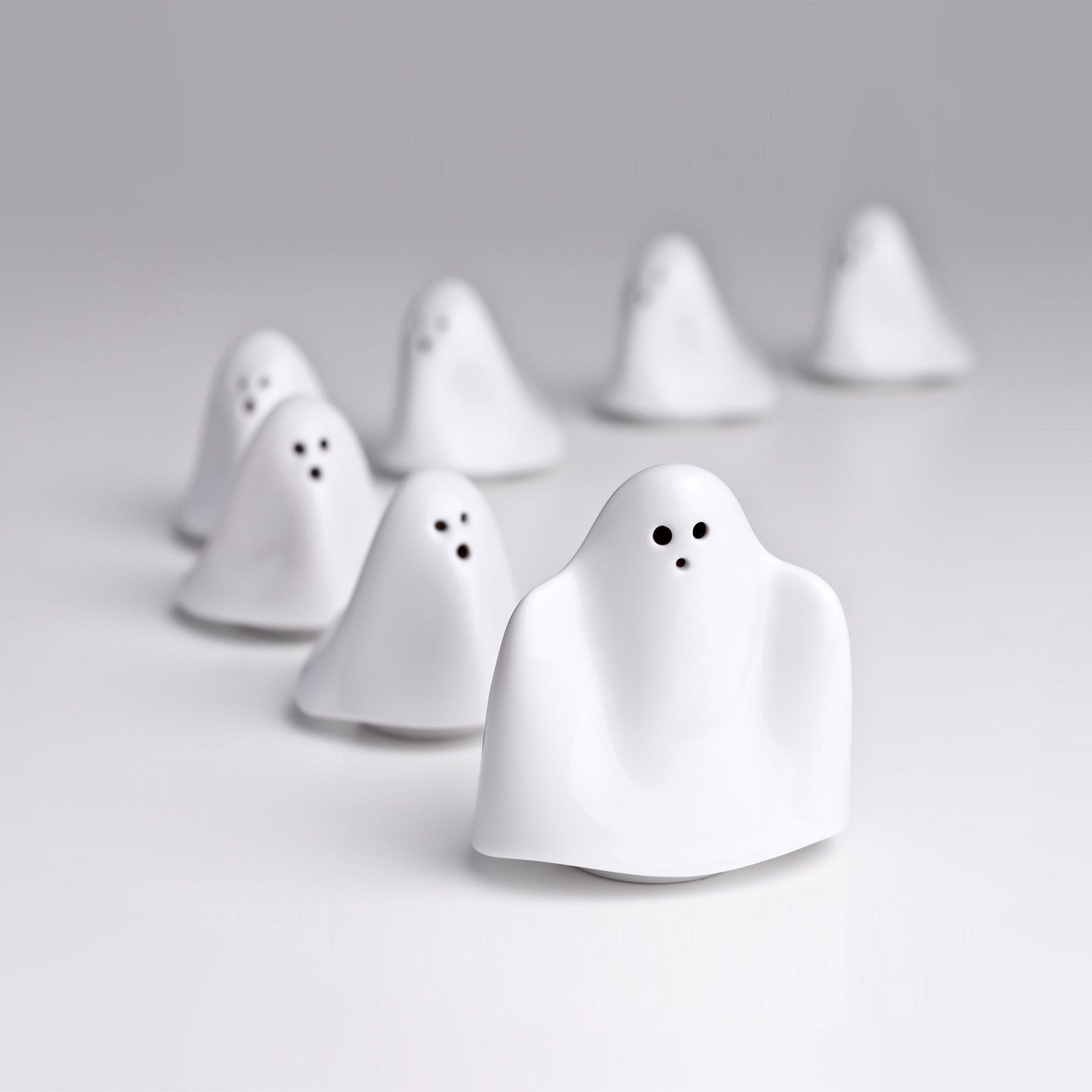 Booh! Porcelain Salt And Pepper Shaker Set - Holaria