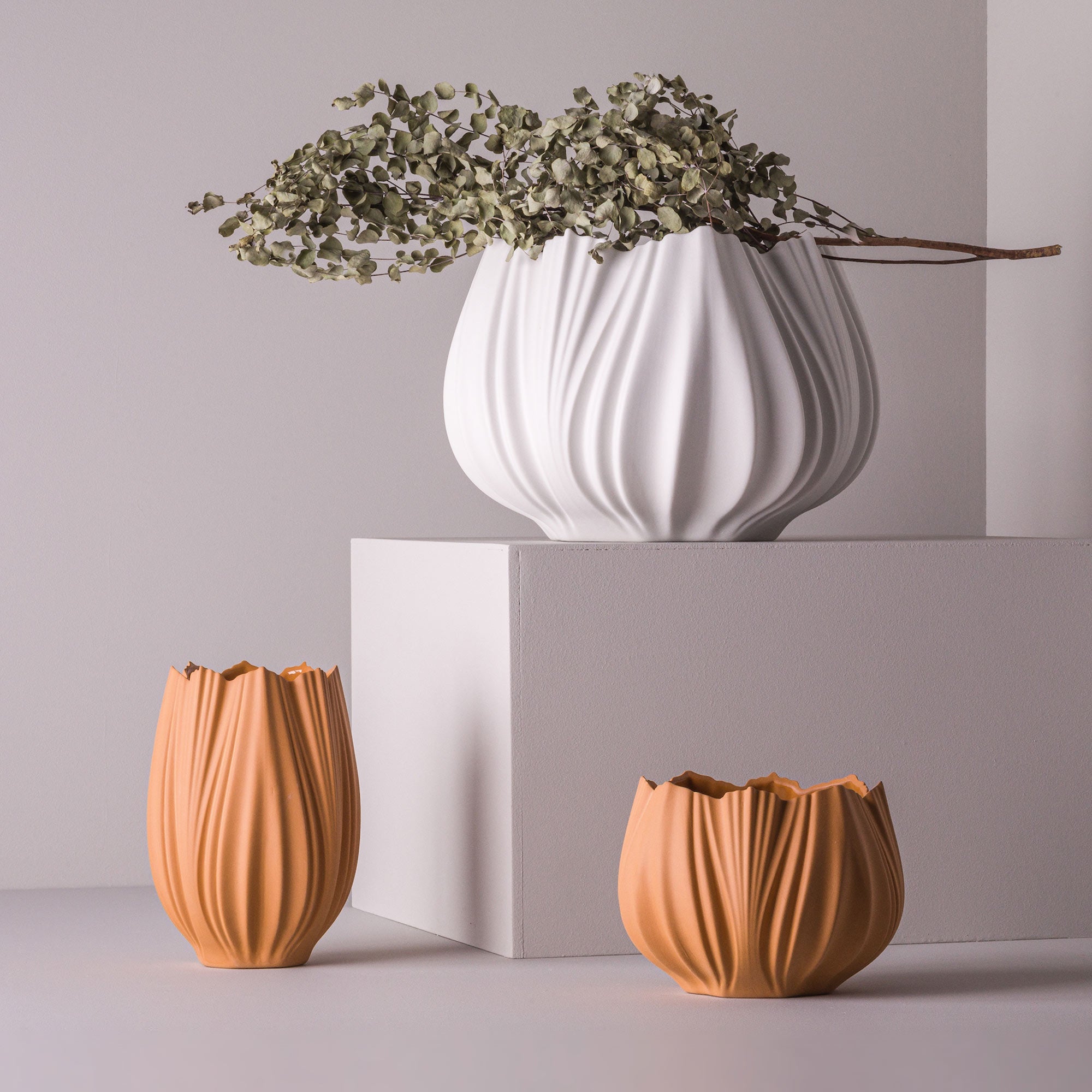Coral Neve G Porcelain Vase (h31 cm) - Holaria