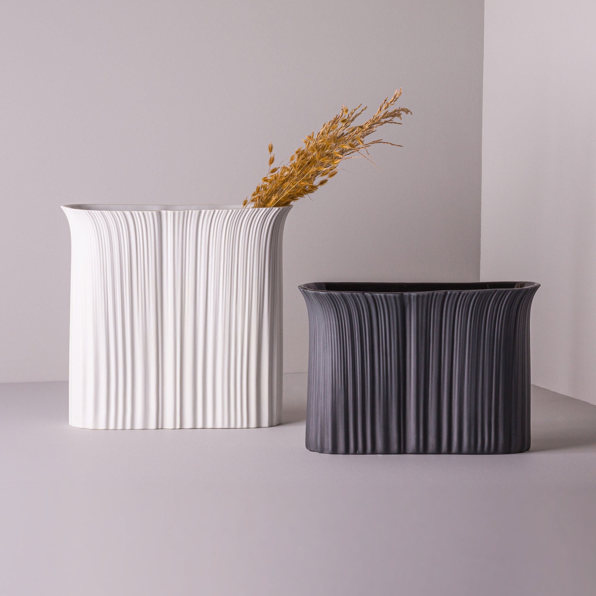 Igarapé P Porcelain Vase (h23 cm) - Holaria