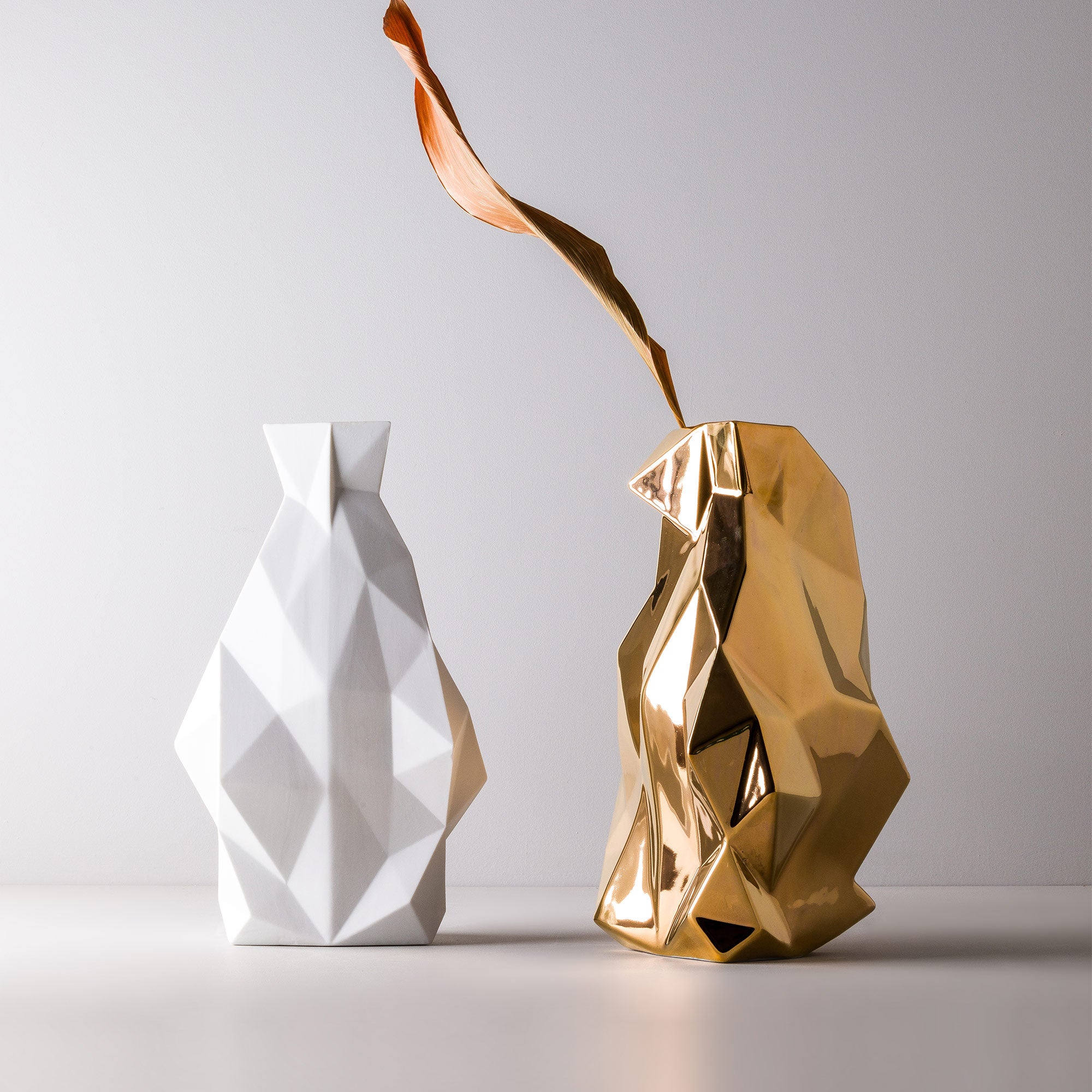 Simplexxa 4 Porcelain Vase (h37 cm) - Holaria