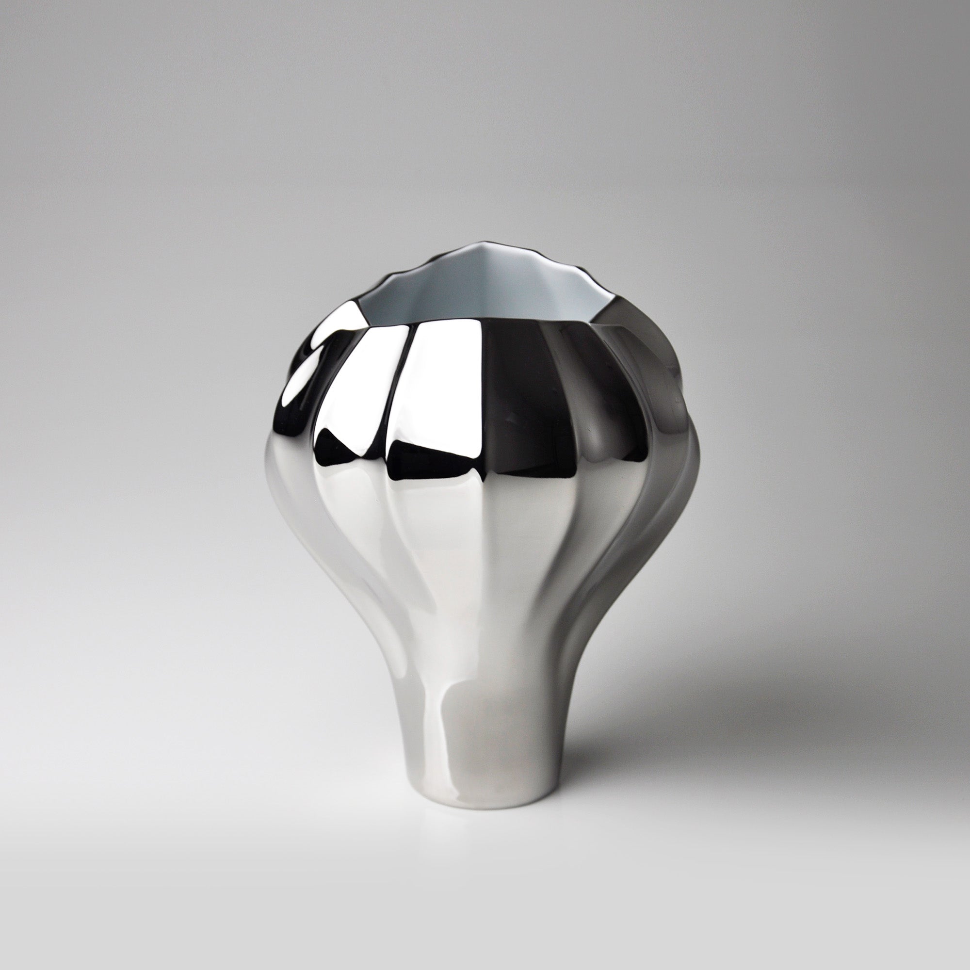 Valise B Porcelain Vase (h30 cm) - Holaria