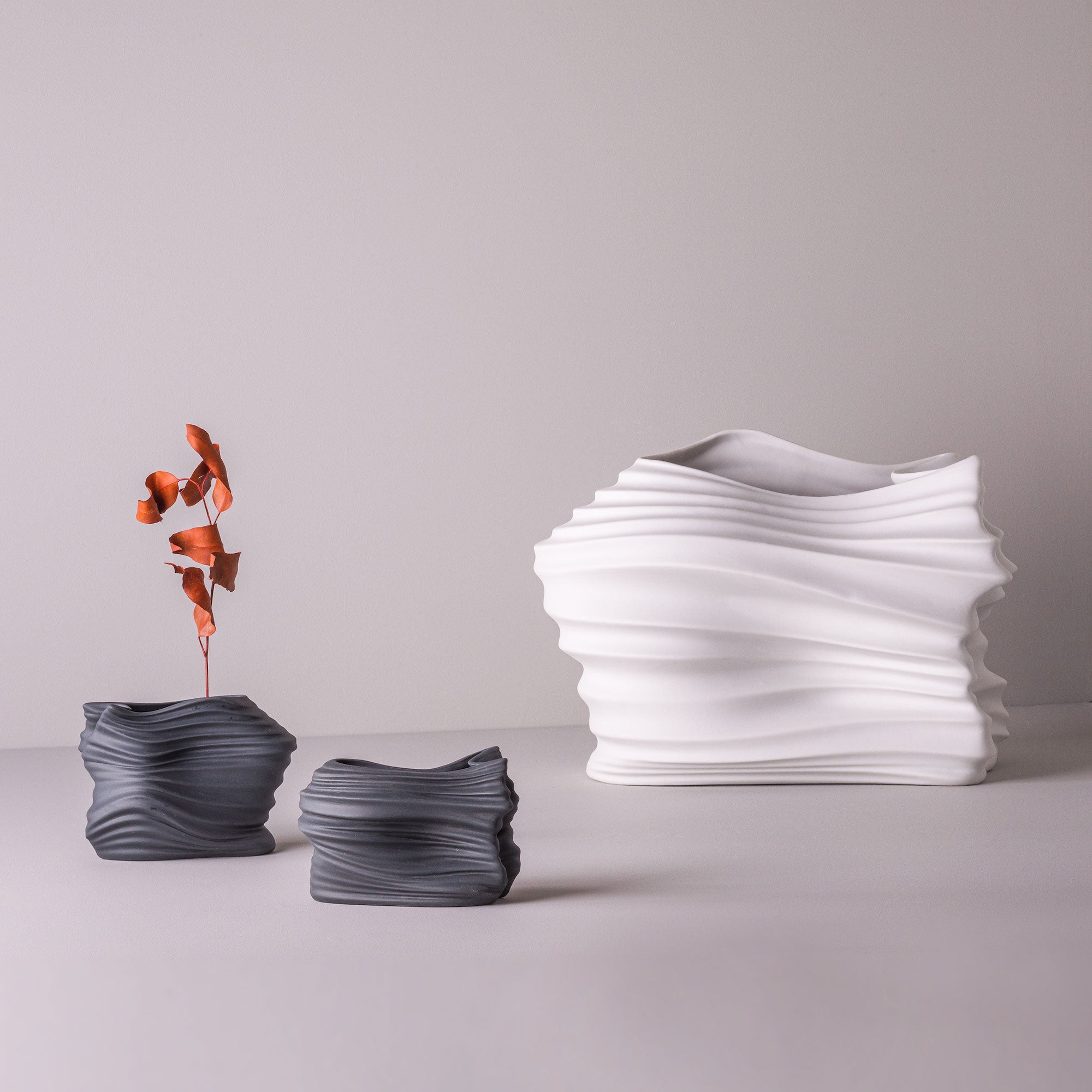 Voo P Porcelain Vase (h10 cm) - Holaria